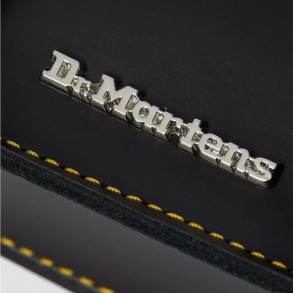 Dr. Martens mini satchel purse crossbody - Picture 6 of 12
